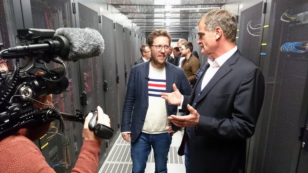 Vorschaubild zum Video: Jan Philipp Albrecht besucht Twin Data Center