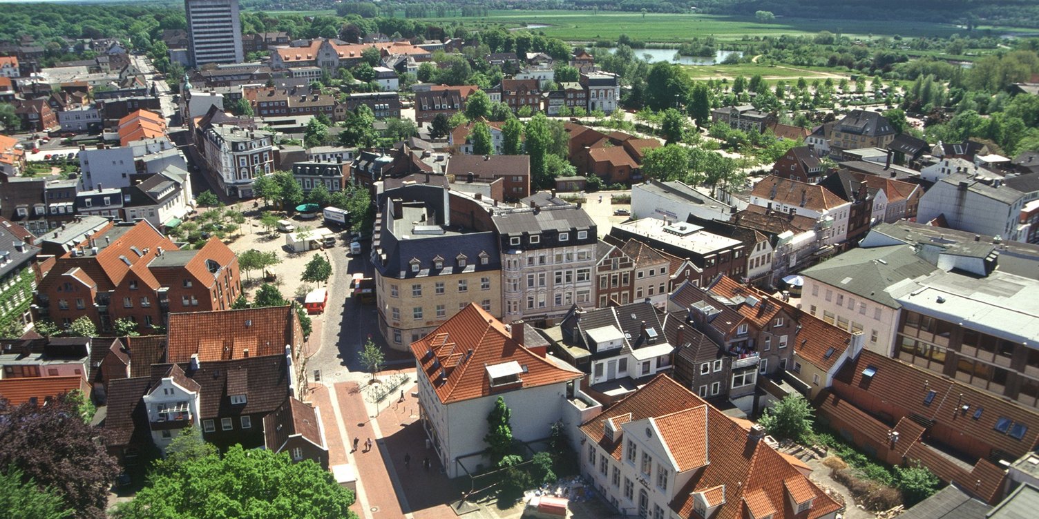 Die Stadt Itzehoe aus der Vogelperspektive.