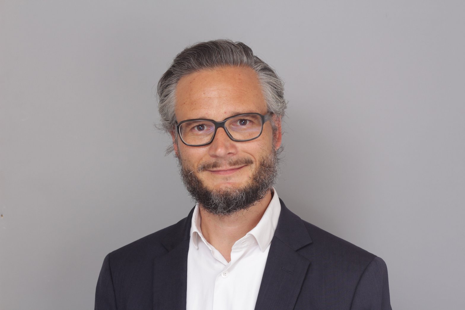 Porträtbild Matthias Kohlhardt